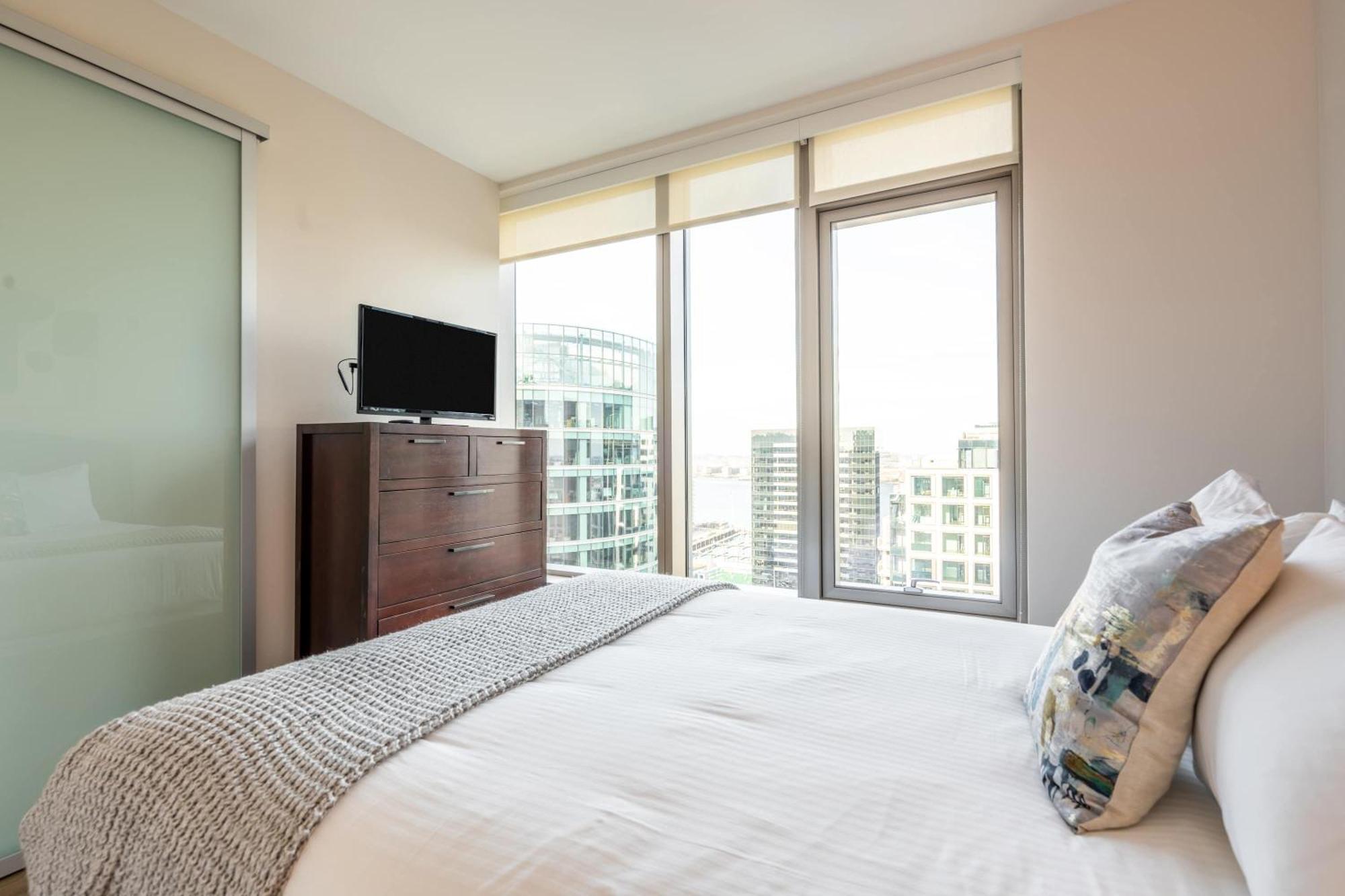 High End Seaport Apartment